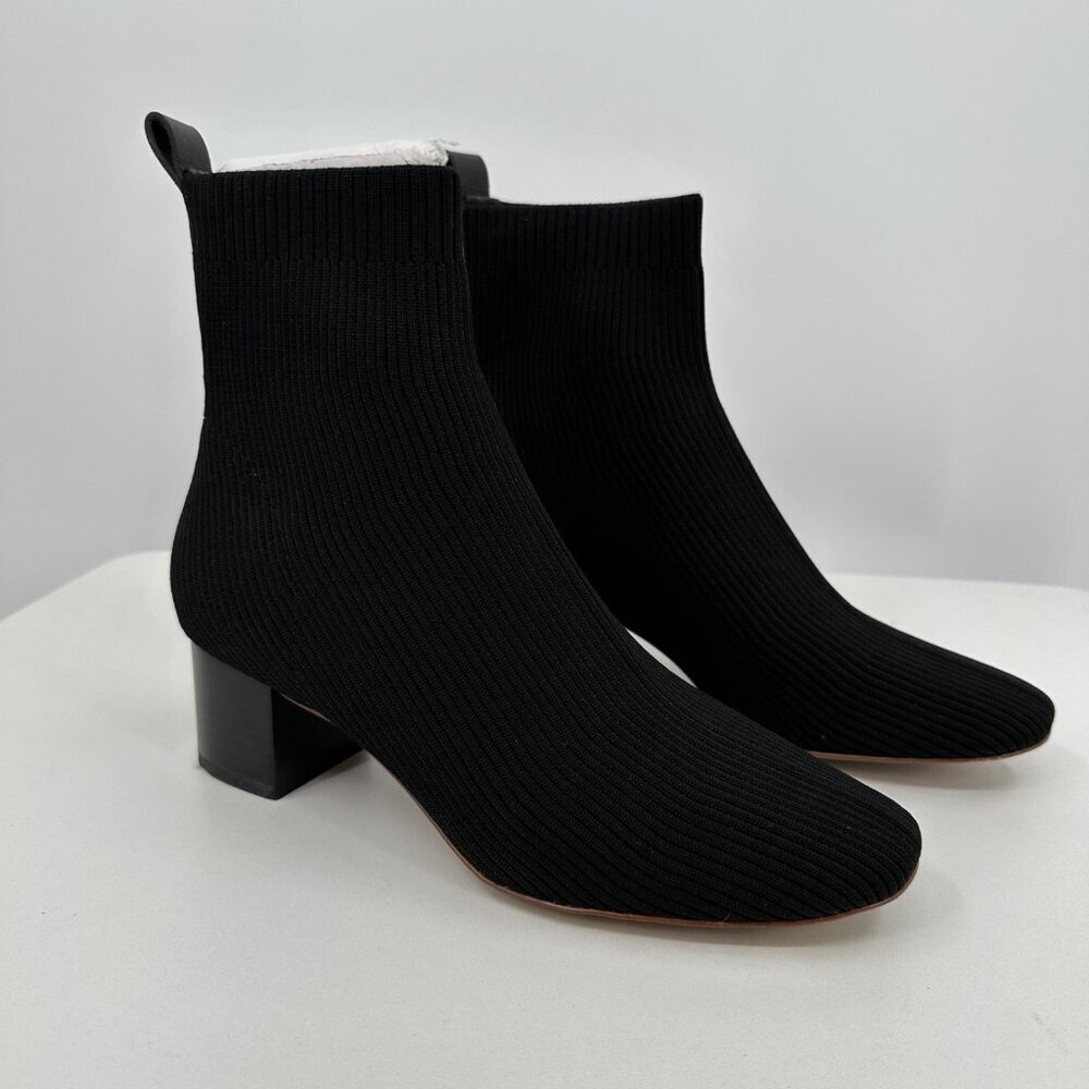 Everlane The Glove Boot in Black size 9 Women's Stretch Rib Knit Ankle Bootie
